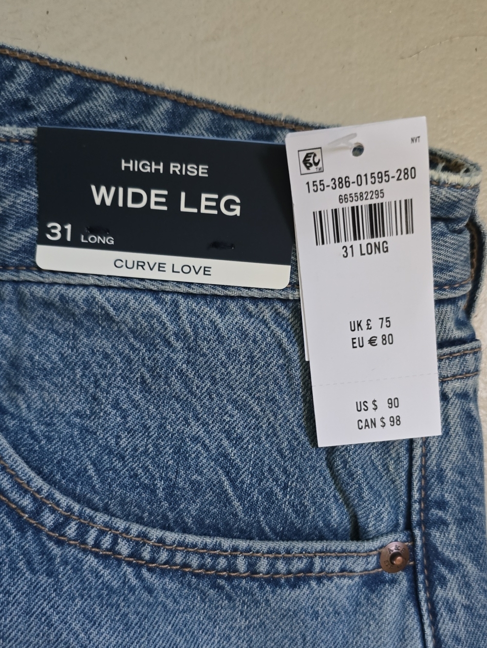 Abercrombie & Fitch NWT Curve Love High Rise Wide Leg Jeans Size 31 Long - Picture 3 of 9